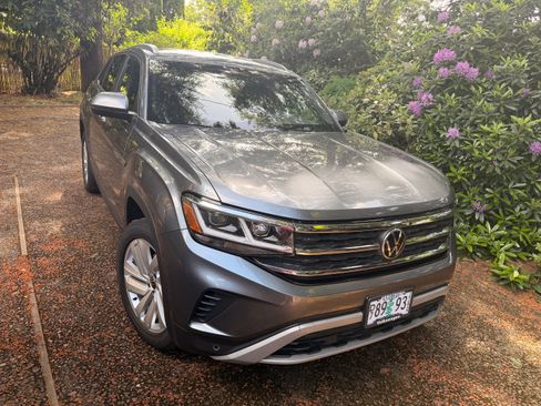 Used 2020 Volkswagen Atlas Cross Sport SE AWD/4WD image 4