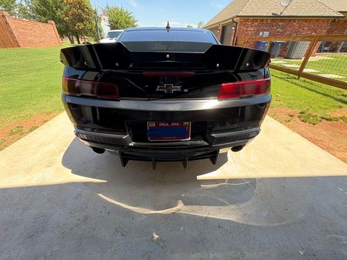 Used 2015 Chevrolet Camaro SS RWD image 15