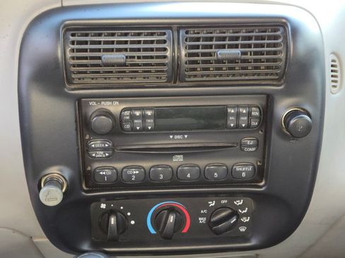 Used 2000 Ford Ranger 2WD Regular Cab image 25