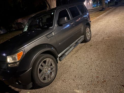 Used 2010 Dodge Nitro Heat w/ Chrome Accents Group image 2