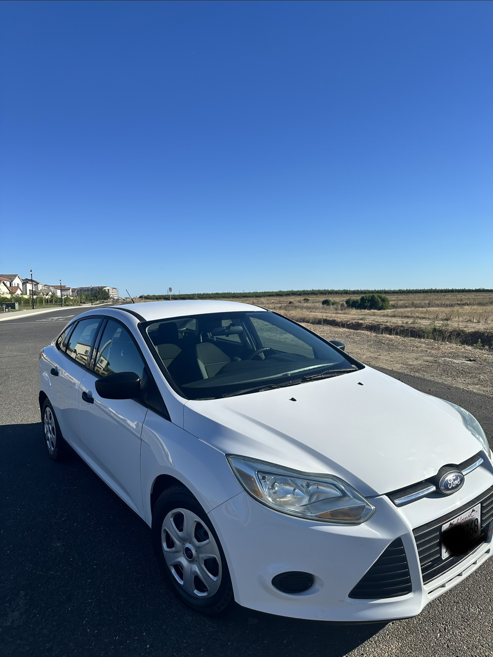 Used 2013 Ford Focus S FWD image 2