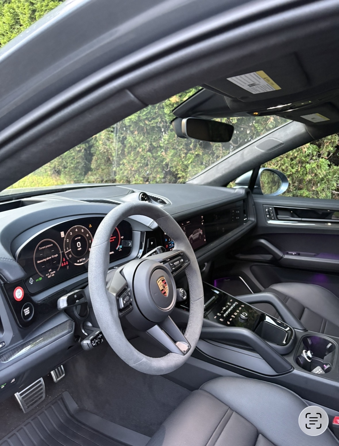Used 2026 Porsche Cayenne GTS AWD/4WD image 2