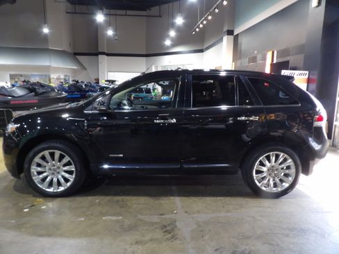 Used 2013 Lincoln MKX FWD image 1