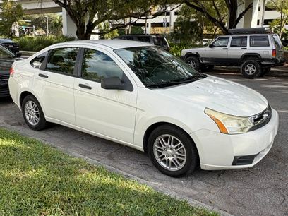 Used 2009 Ford Focus SE