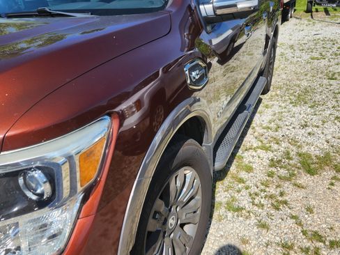 Used 2017 Nissan Titan Platinum Reserve image 13