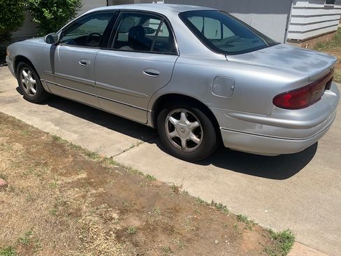 Used 2004 Buick Regal LS FWD image 2