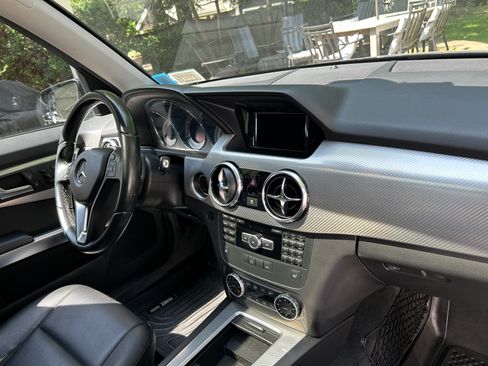 Used 2014 Mercedes-Benz GLK 350 4MATIC image 2