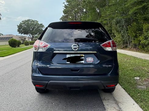 Used 2015 Nissan Rogue SV w/ SV Moonroof Package AWD/4WD image 2