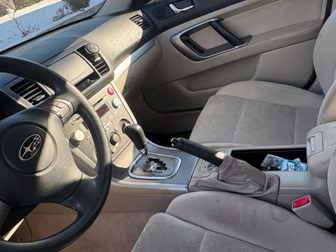 Used 2008 Subaru Outback 2.5i L.L. Bean image 5