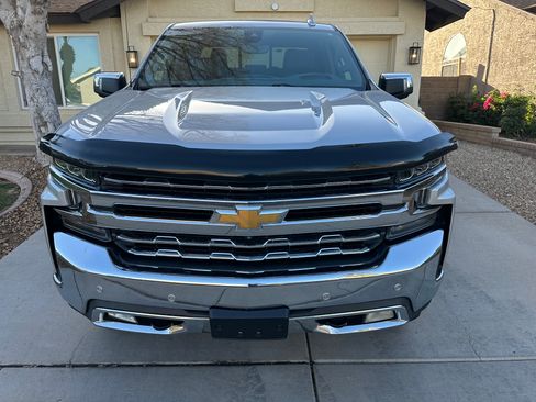 Used 2019 Chevrolet Silverado 1500 LTZ w/ LTZ Plus Package AWD/4WD image 9