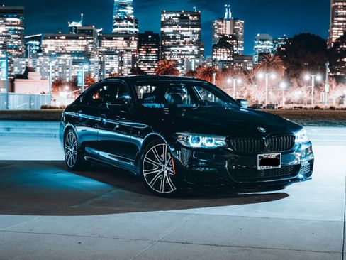 Used 2019 BMW 540i w/ M Sport Package image 15