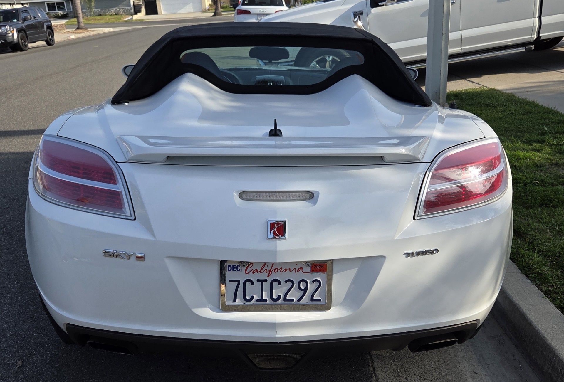 Used 2007 Saturn Sky Red Line RWD image 4