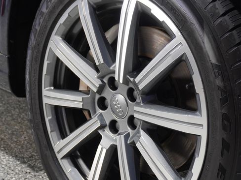 Used 2019 Audi Q7 2.0T Premium Plus w/ Premium Plus Package AWD/4WD image 5