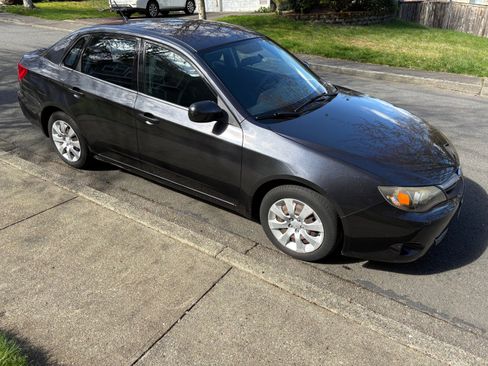 Used 2011 Subaru Impreza 2.5i AWD/4WD image 1
