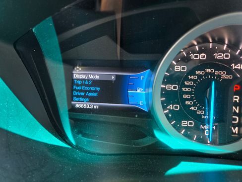 Used 2014 Ford Explorer Limited w/ Equipment Group 301A AWD/4WD image 9