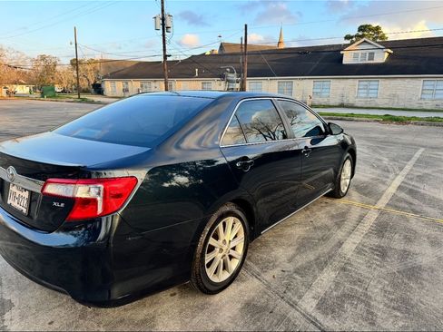 Used 2012 Toyota Camry XLE image 4