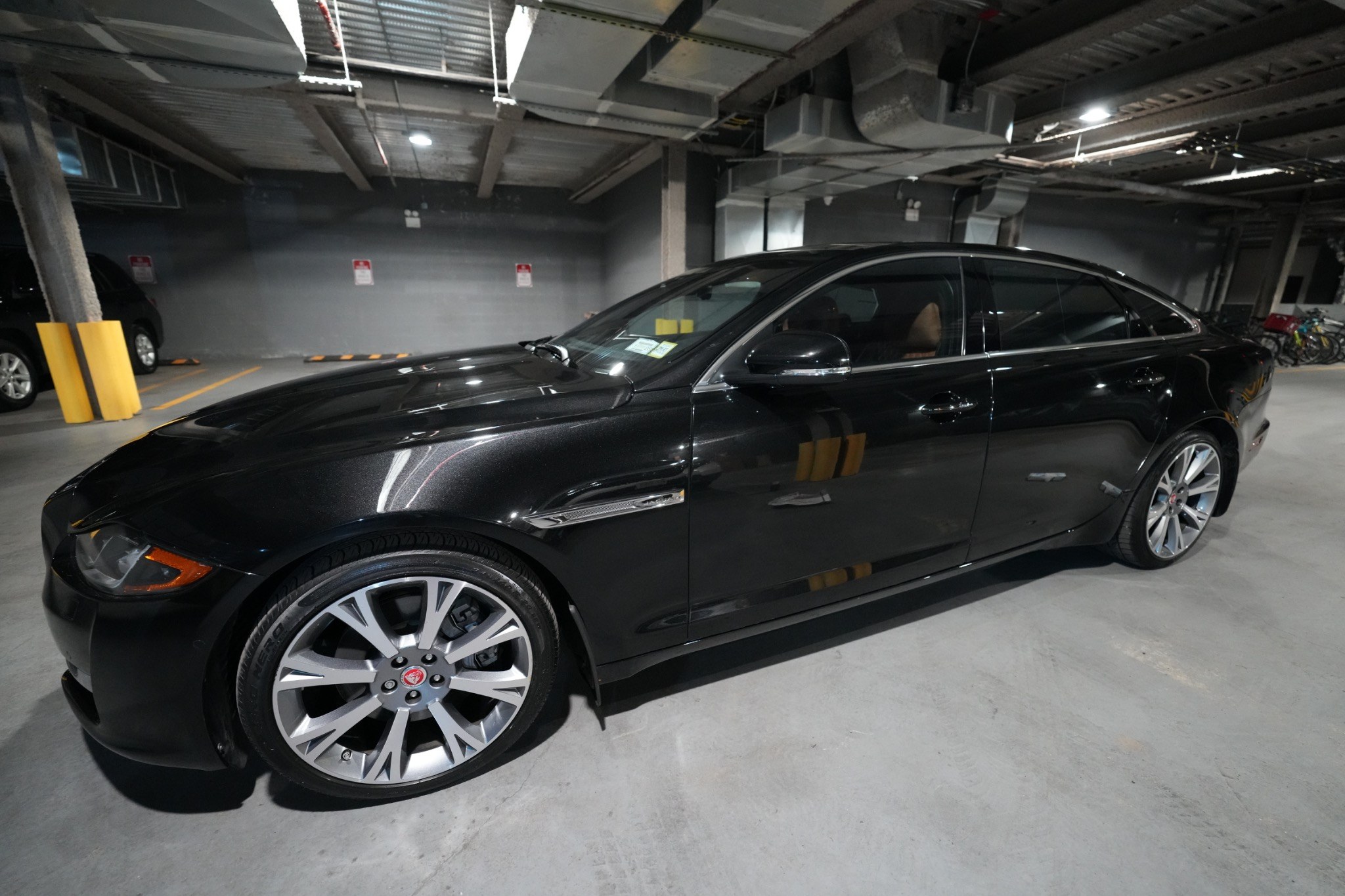 Used 2019 Jaguar XJ L Portfolio AWD/4WD image 10