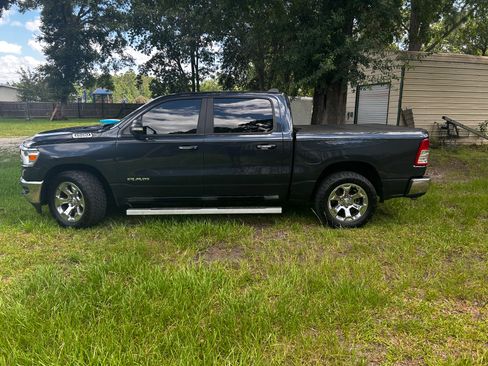 Used 2020 RAM 1500 Big Horn AWD/4WD image 9