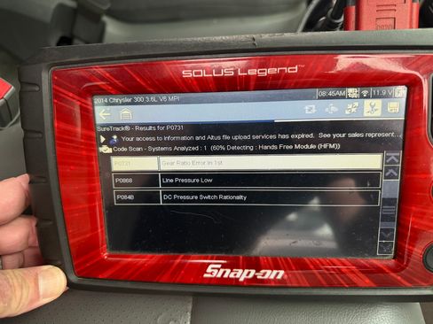 Used 2014 Volkswagen Routan SE image 29