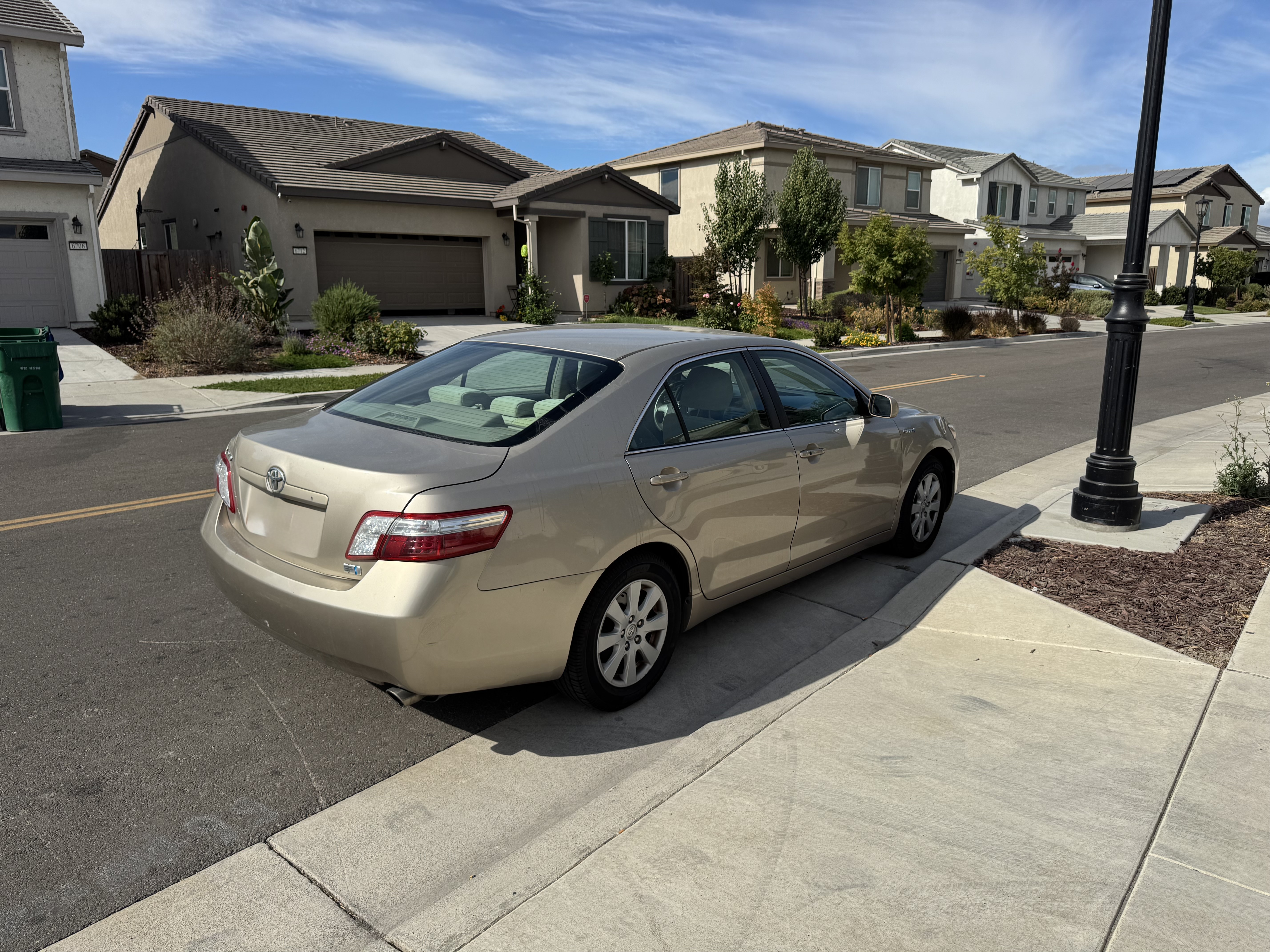 Used 2008 Toyota Camry Hybrid w/ Upgrade Pkg FWD image 8
