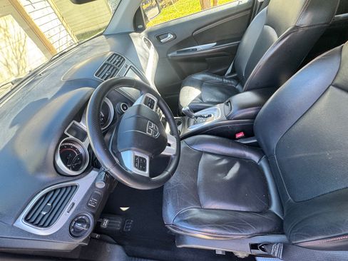 Used 2019 Dodge Journey GT image 4