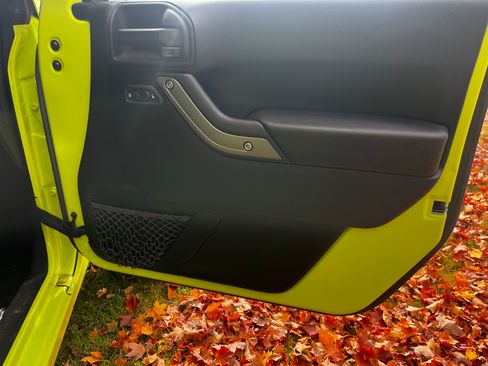 Used 2016 Jeep Wrangler Unlimited Sport w/ Quick Order Package 24S image 6