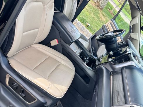 Used 2019 RAM 1500 Limited image 15