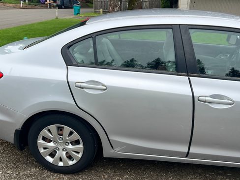 Used 2012 Honda Civic LX image 9