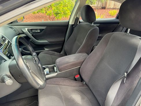 Used 2013 Nissan Altima 2.5 SV image 13