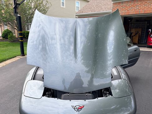 Used 2004 Chevrolet Corvette Coupe w/ Preferred Equipment Group RWD image 6