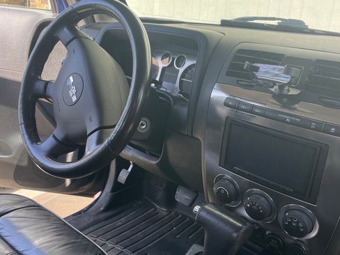 Used 2007 HUMMER H3 Luxury image 14