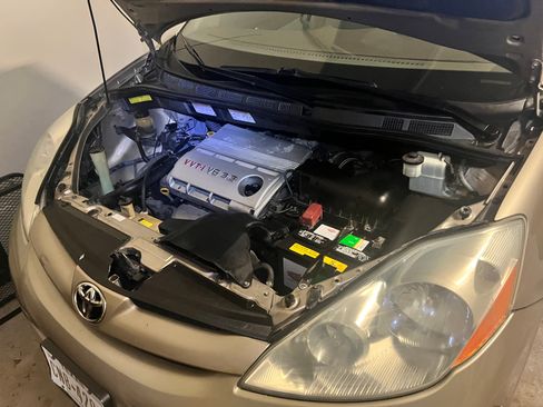 Used 2006 Toyota Sienna CE image 21