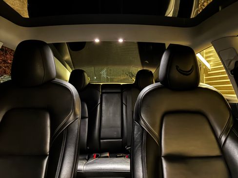 Used 2022 Tesla Model 3 Long Range AWD/4WD image 10