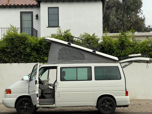 Used 2002 Volkswagen Eurovan GLS FWD image 1