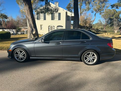 Used 2014 Mercedes-Benz C 250 Sedan image 1
