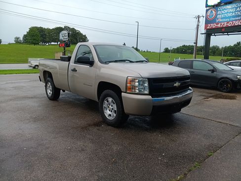 Used 2007 Chevrolet Silverado 1500 W/T w/ LS Package image 13
