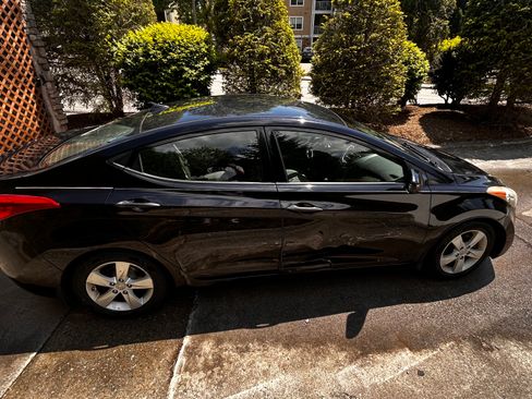 Used 2013 Hyundai Elantra GLS w/ Preferred Pkg FWD image 13