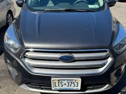 Used 2017 Ford Escape SE w/ Equipment Group 201A