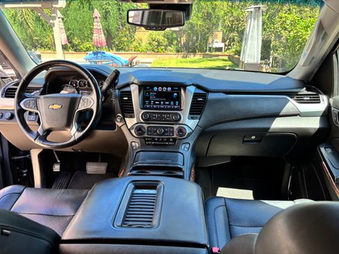Used 2018 Chevrolet Tahoe Premier w/ RST 6.2L Performance Edition RWD image 16