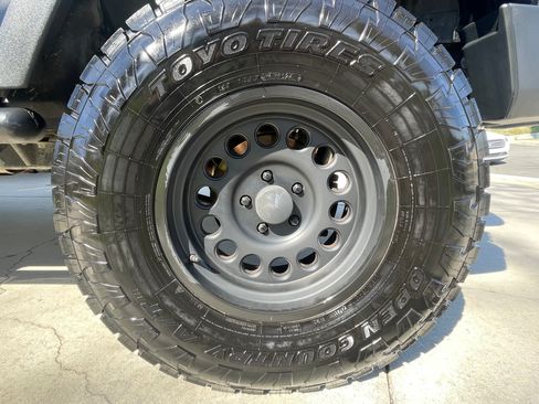 Used 2016 Jeep Wrangler Unlimited Sport w/ Quick Order Package 24S image 5