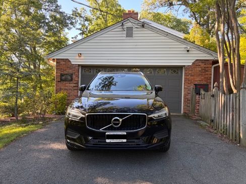 Used 2019 Volvo XC60 T5 Momentum w/ Premium Package AWD/4WD image 5