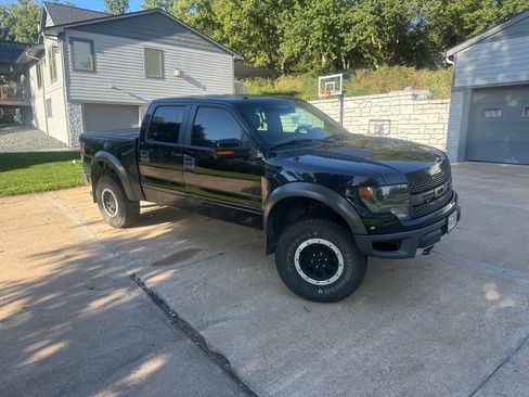 Used 2014 Ford F150 Raptor w/ Equipment Group 801A Luxury AWD/4WD image 8