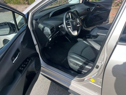 Used 2017 Toyota Prius Prime Premium w/ Preferred Accessory Package image 2