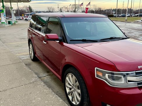Used 2017 Ford Flex Limited w/ Equipment Group 301A image 4