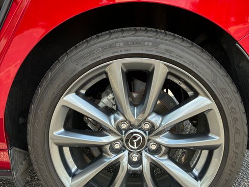 Used 2020 MAZDA MAZDA3 AWD Hatchback image 19