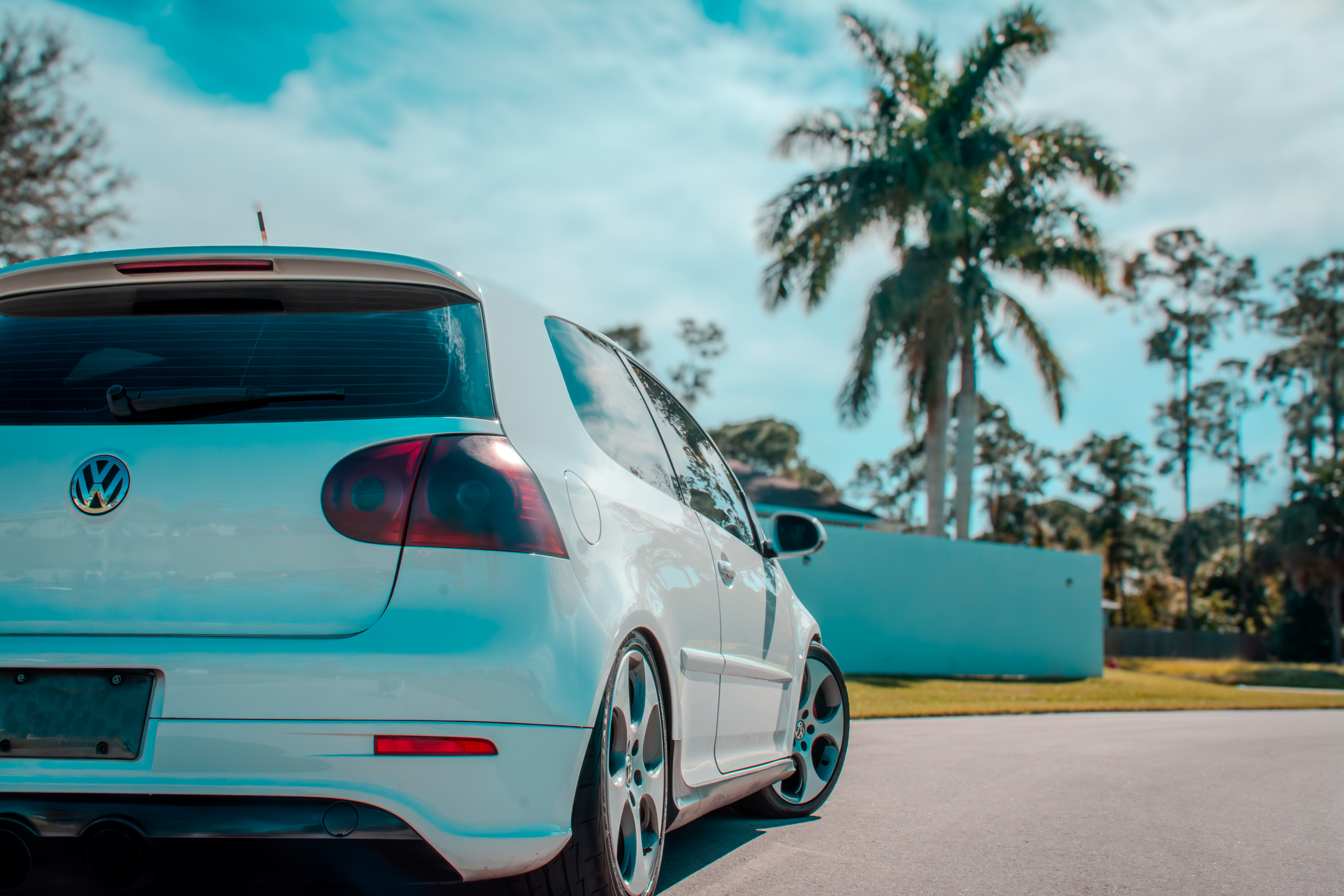 Used 2007 Volkswagen GTI 2-Door FWD image 8