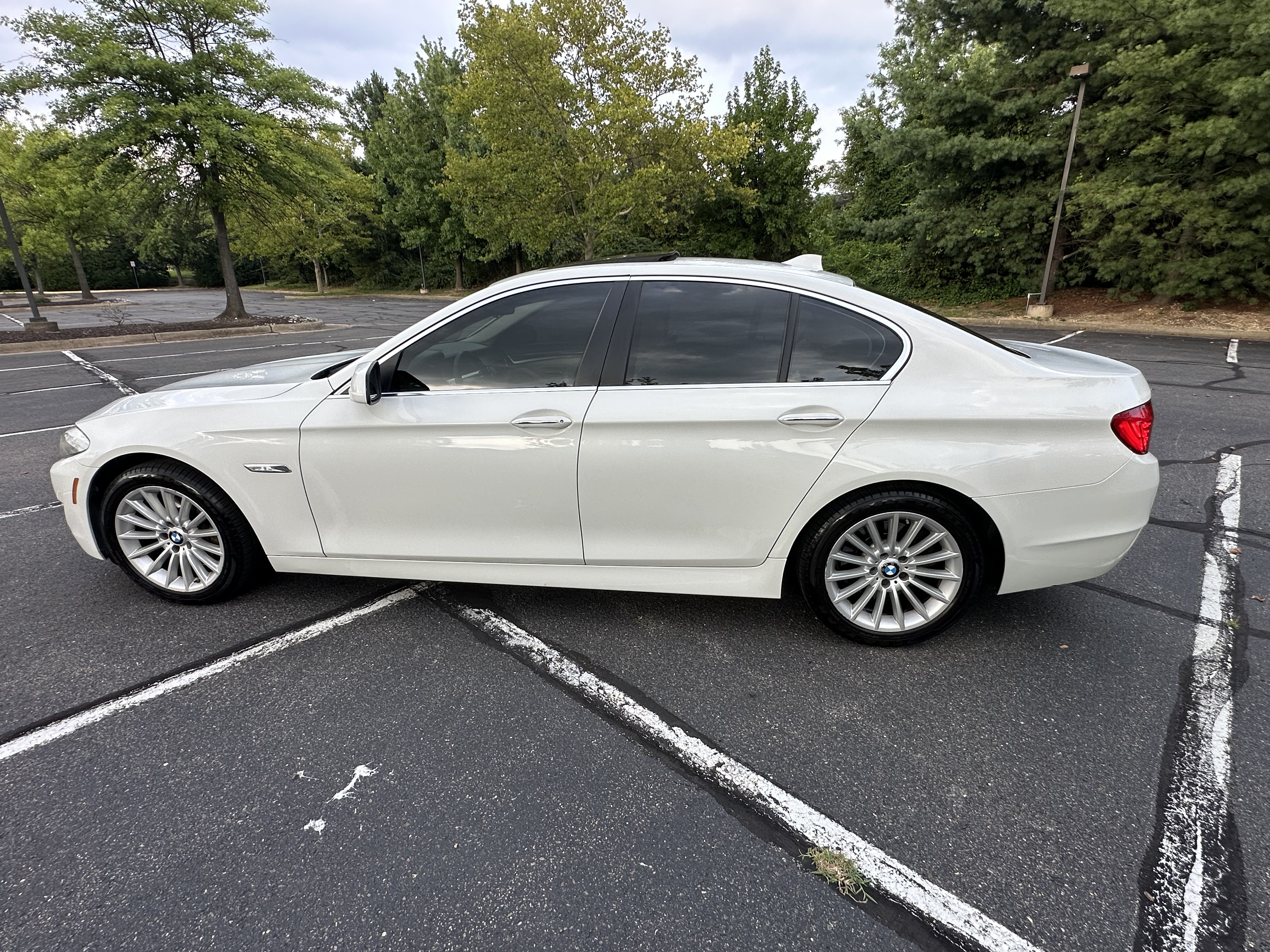Used 2013 BMW 535i xDrive Sedan AWD/4WD image 6
