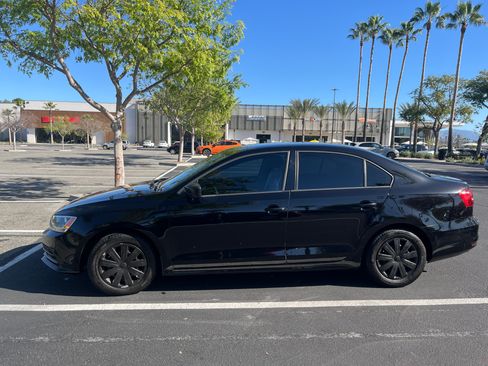 Used 2015 Volkswagen Jetta S image 10