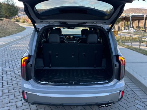 Used 2023 Kia Telluride SX Prestige X-Line image 17