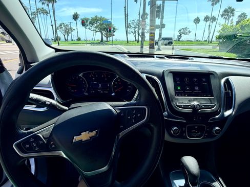 Used 2023 Chevrolet Equinox LS w/ LS Convenience Package FWD image 20